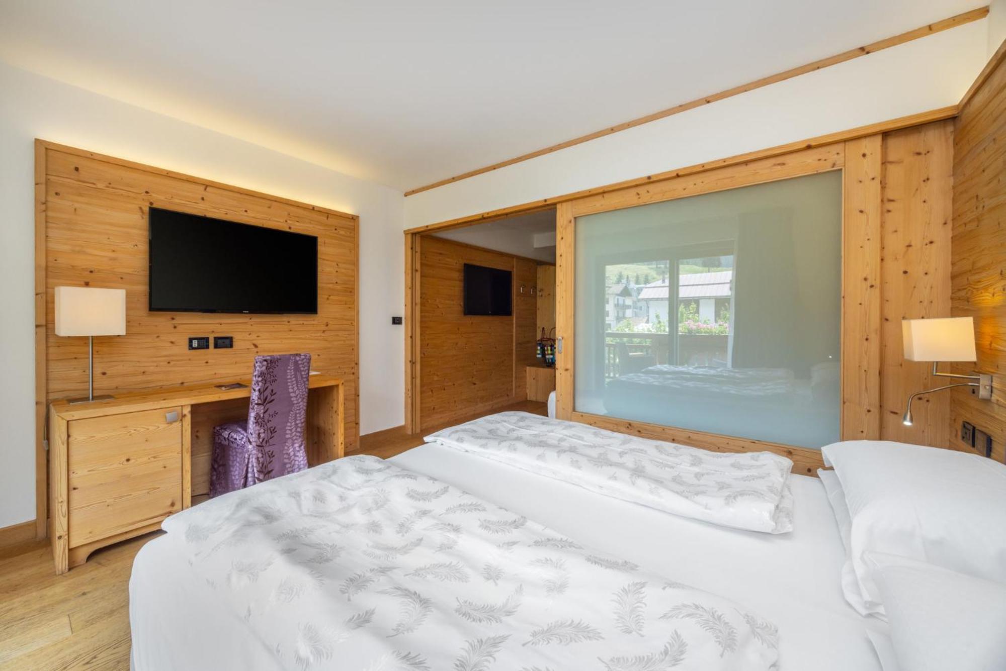 Alpholiday Dolomiti Wellness & Family Hotel Dimaro Habitación foto