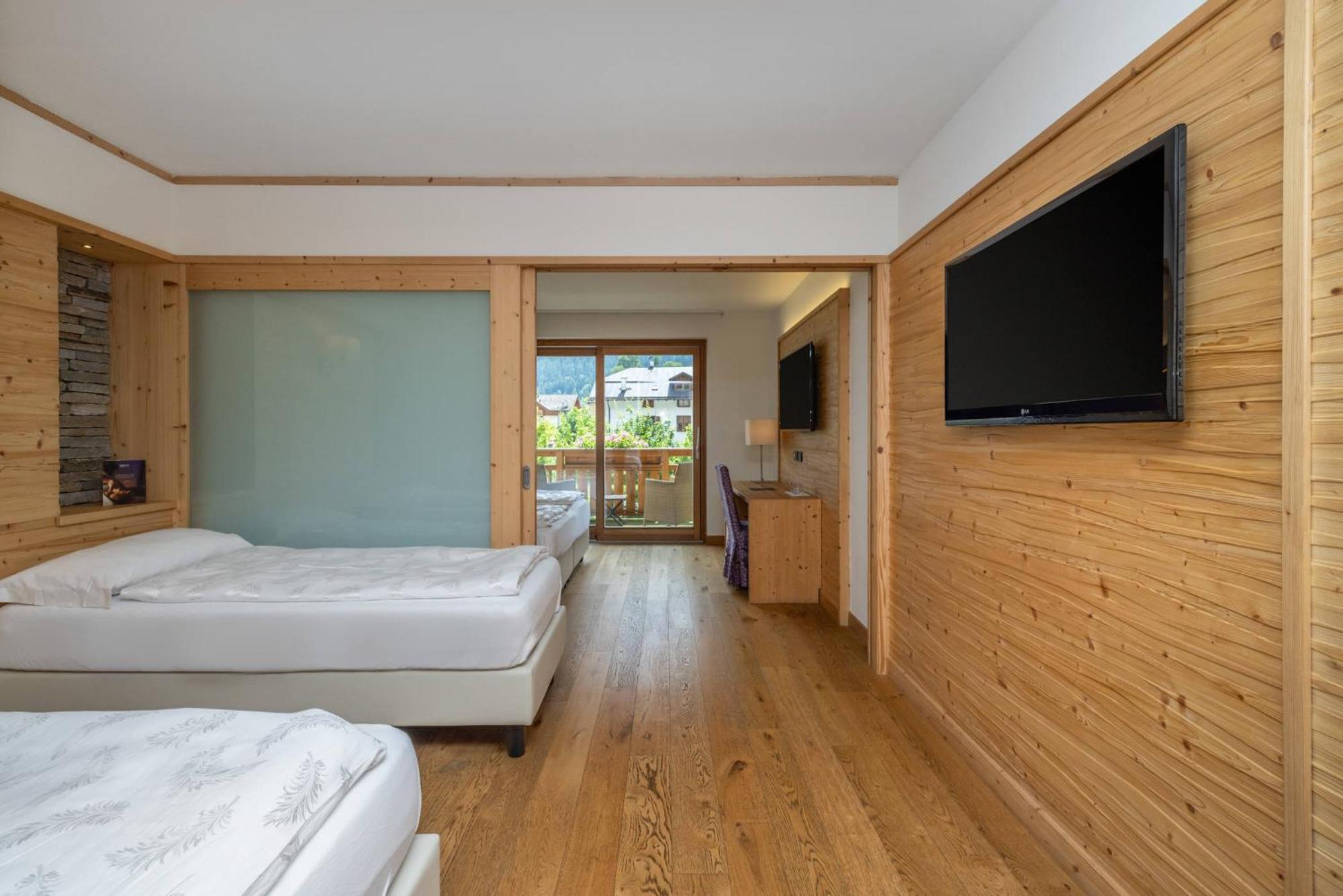 Alpholiday Dolomiti Wellness & Family Hotel Dimaro Habitación foto