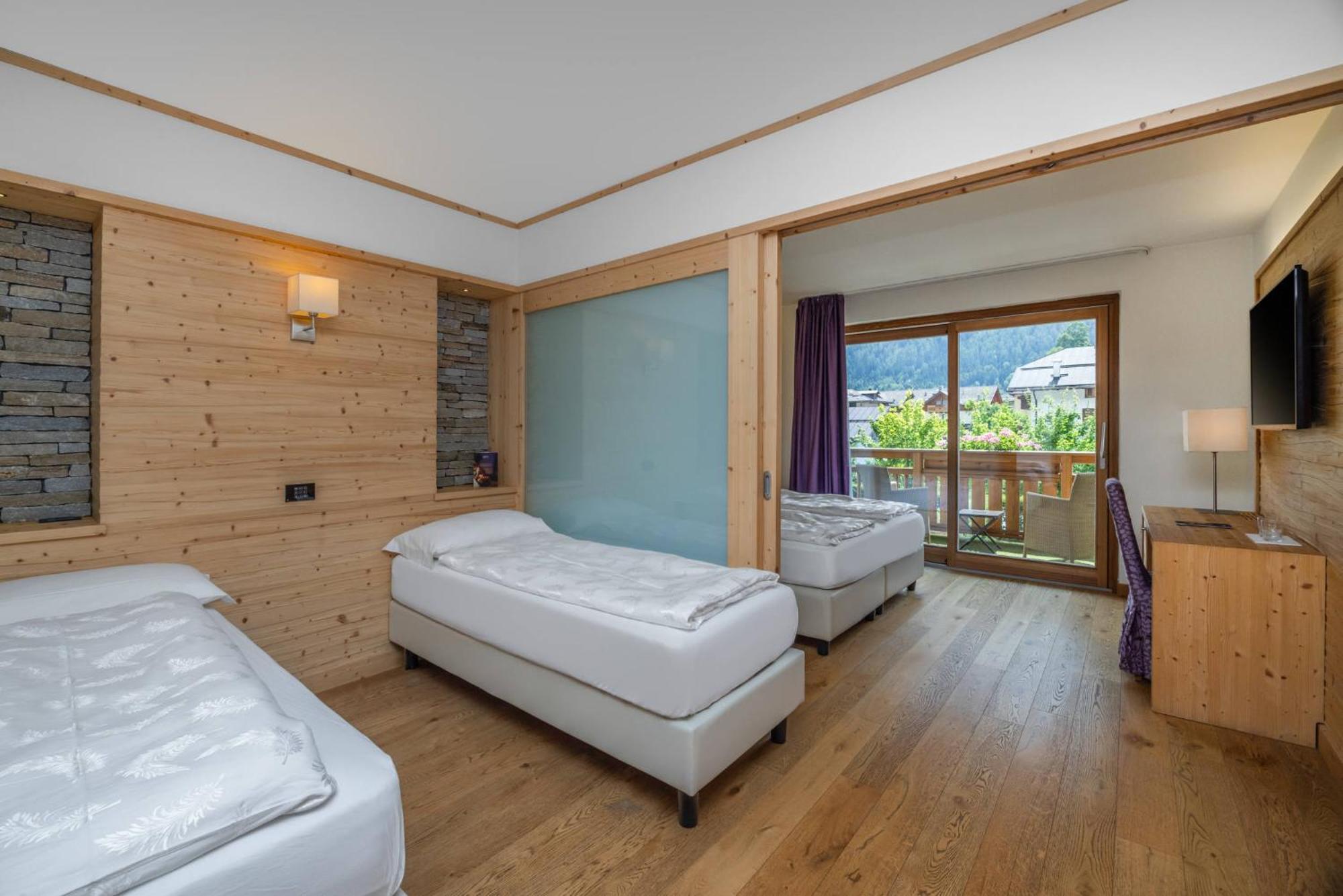 Alpholiday Dolomiti Wellness & Family Hotel Dimaro Habitación foto