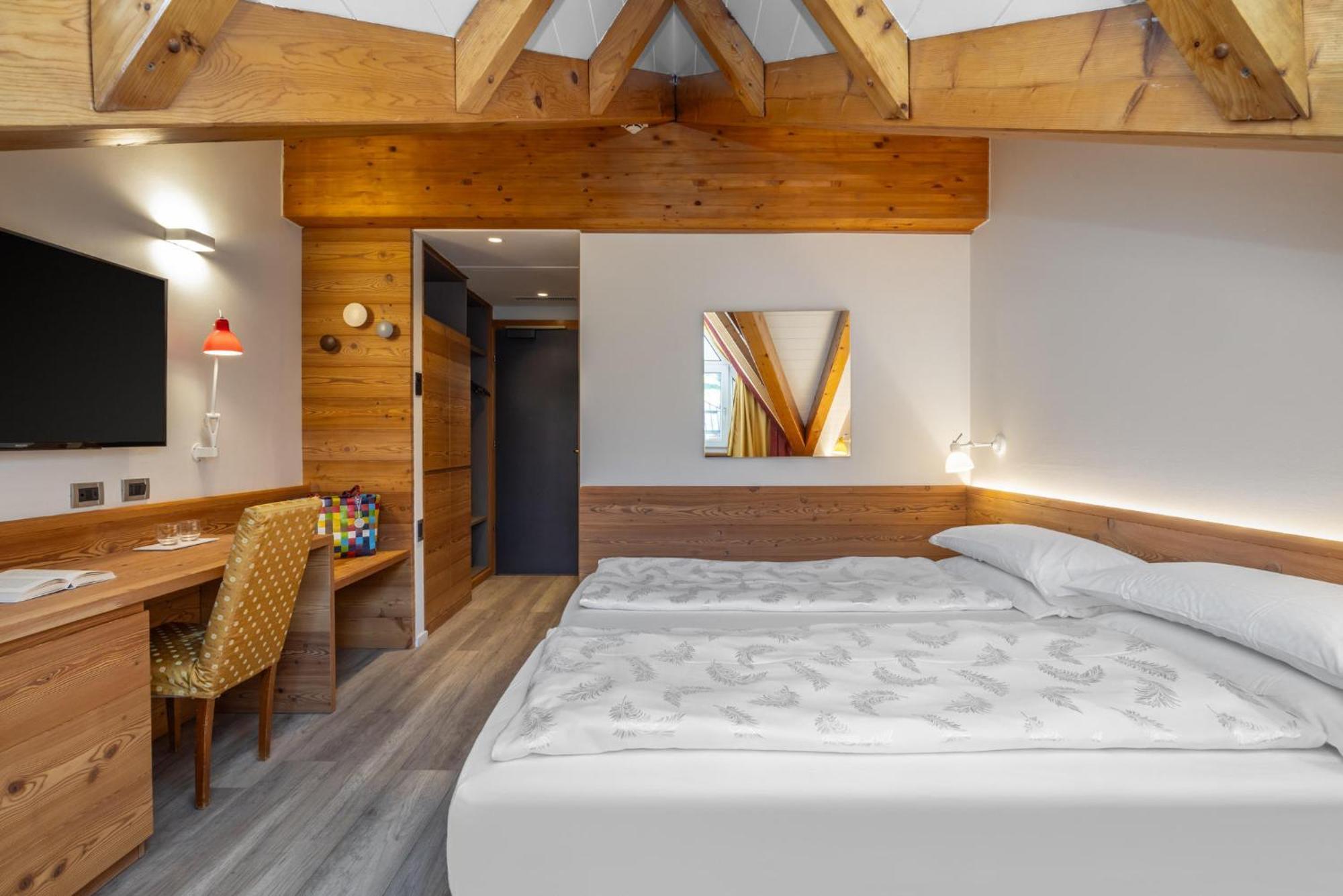 Alpholiday Dolomiti Wellness & Family Hotel Dimaro Habitación foto